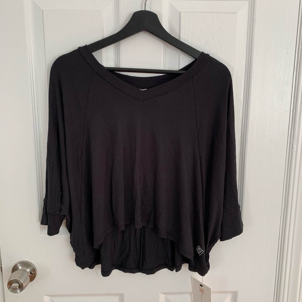 Flowy Black 3/4 Length sleeve top - Hallow & Plank